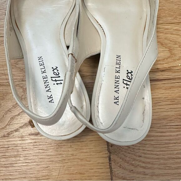 Anne Klein size 6 sandals - Picture 6 of 12